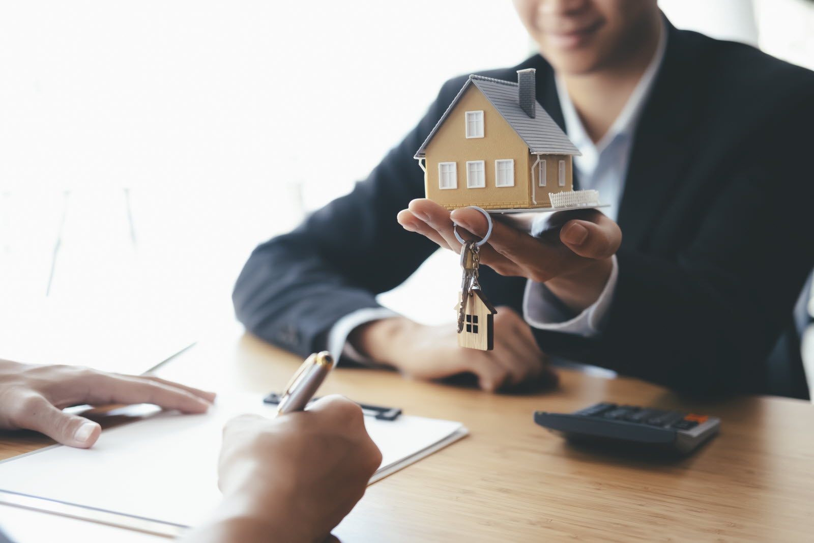 Est-ce le moment d&rsquo;acheter un bien immobilier 2022 ?